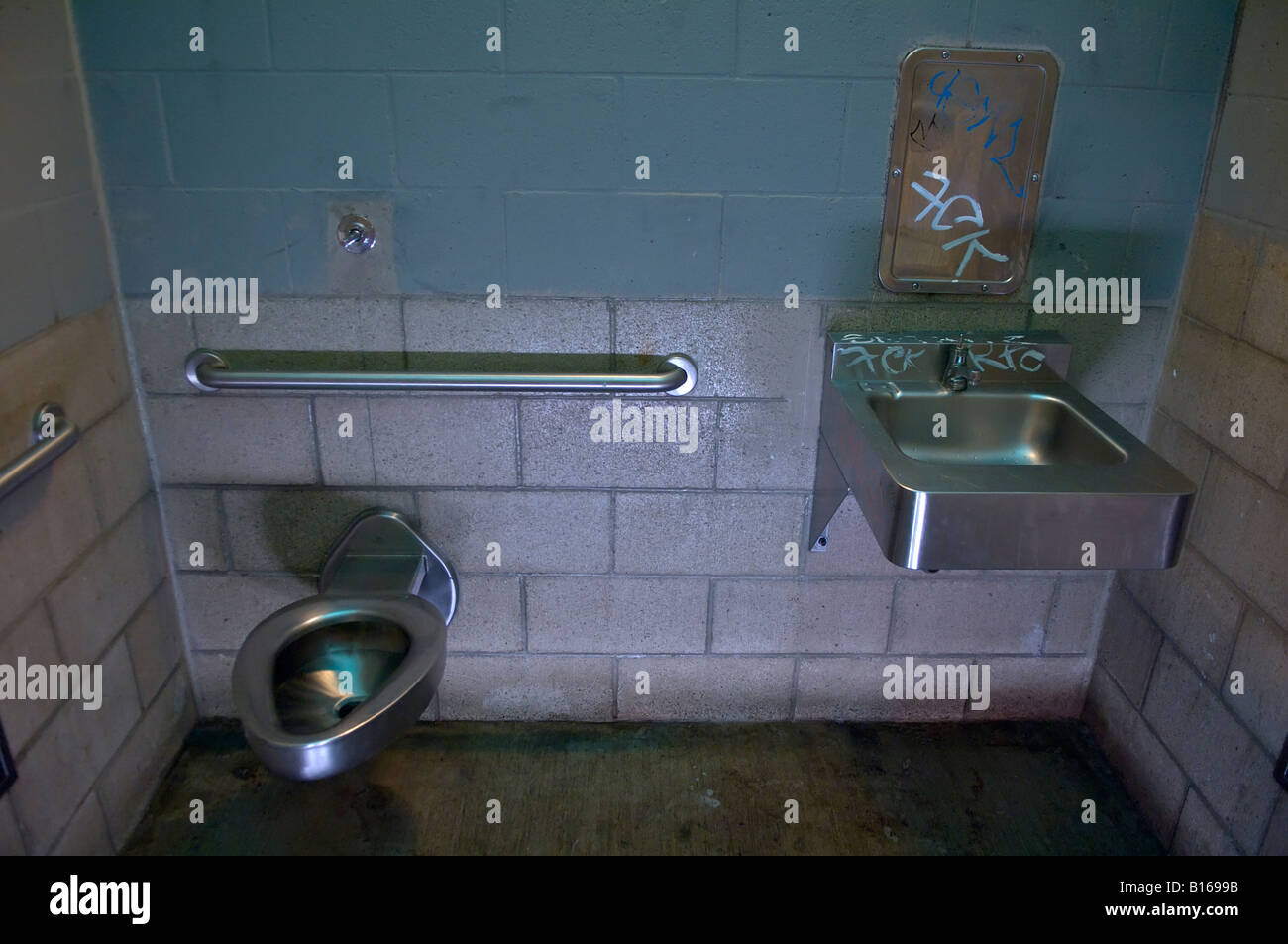 Wide angle view of the public restroom at Venice Beach waterfront