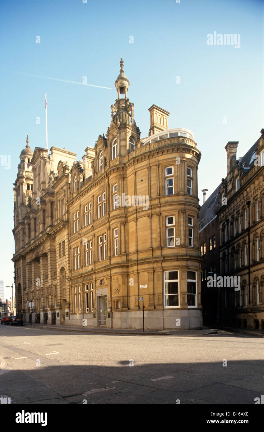 Spring gardens in Manchester UK Stock Photo - Alamy