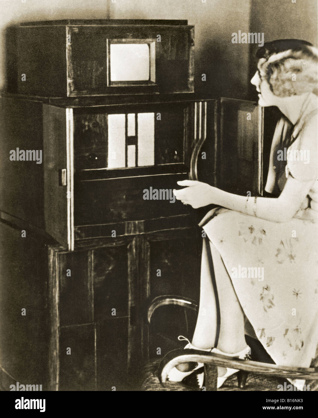 broadcast, television, TV set, visual receiver Telefunken FE I, radio exhibition, Berlin, Germany, 1932, Stock Photo