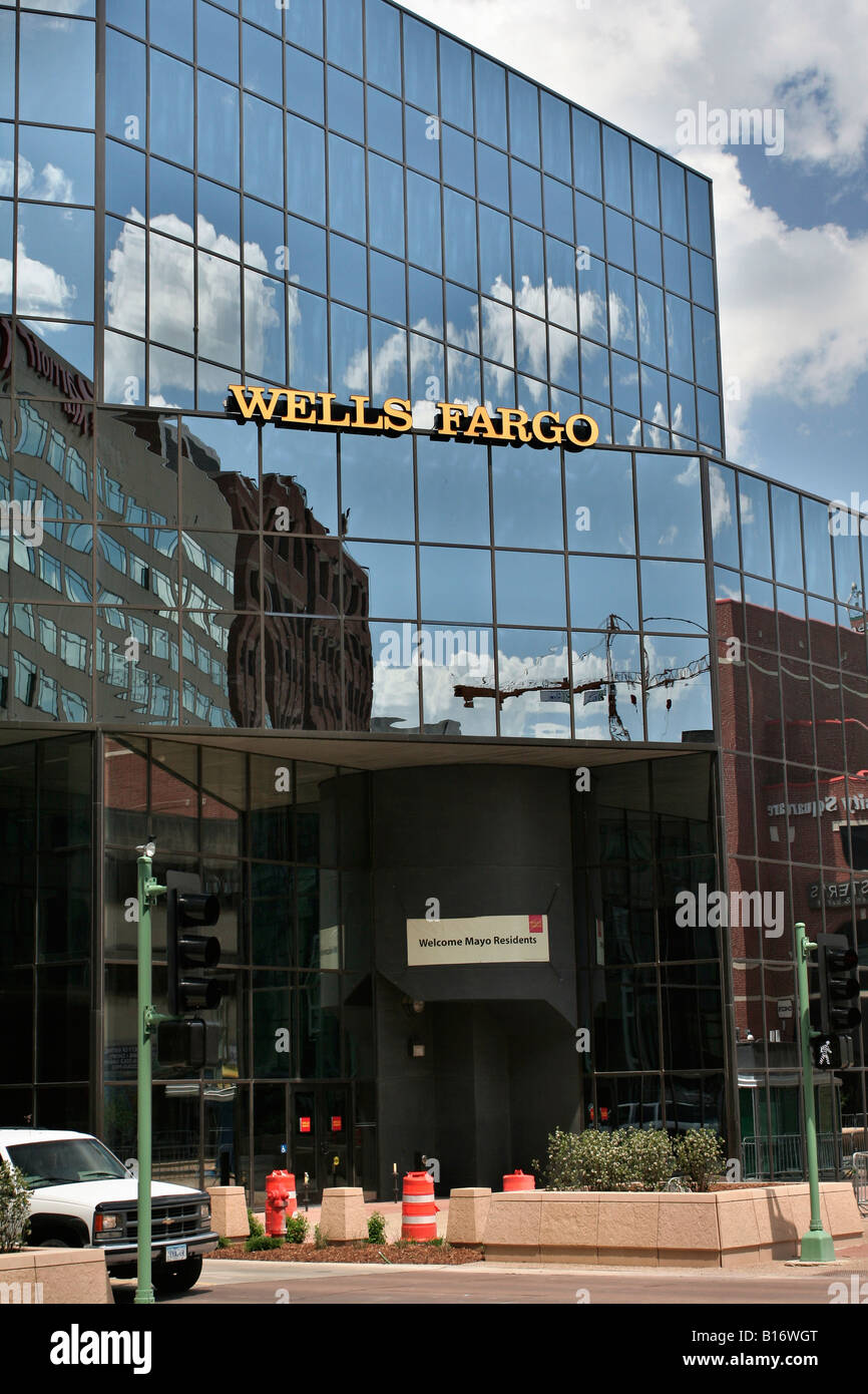 Wells Fargo building Rochester Minnesota Stock Photo Alamy