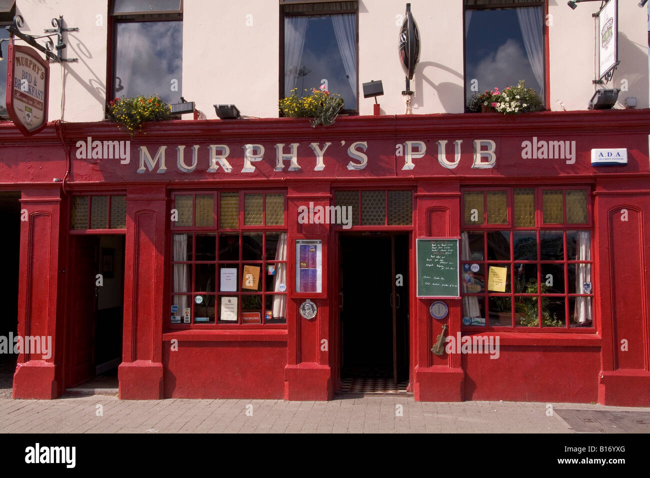 Murphy's Pub, Dingle, Co. Kerry, Ireland Stock Photo - Alamy