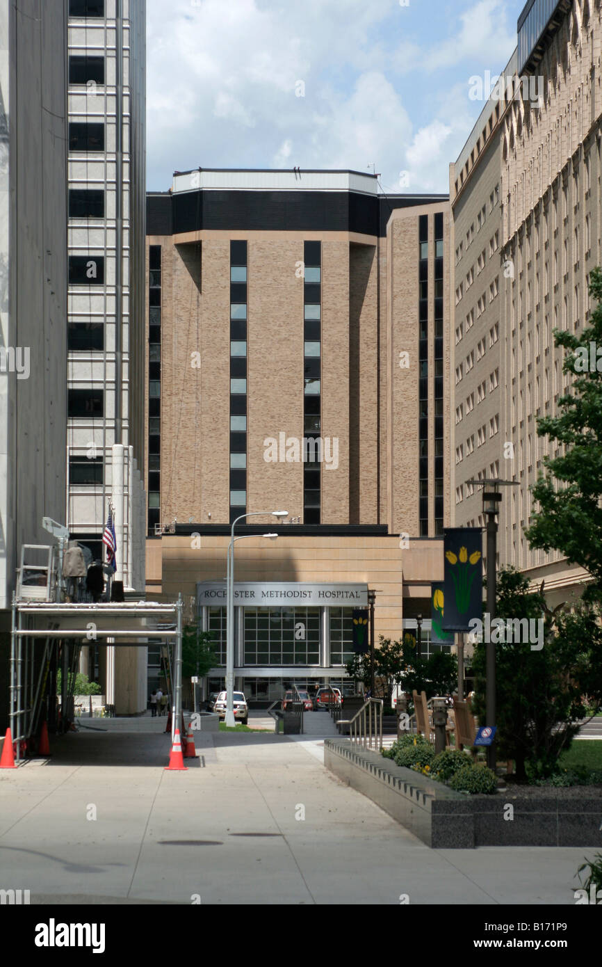 Methodist Hospital flanked by other Mayo medical complex buildings Rochester Minnesota Stock Photo