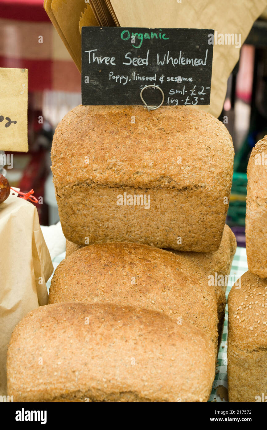 bread,market,whole meal,brown,loaf,farmers,label,price Stock Photo