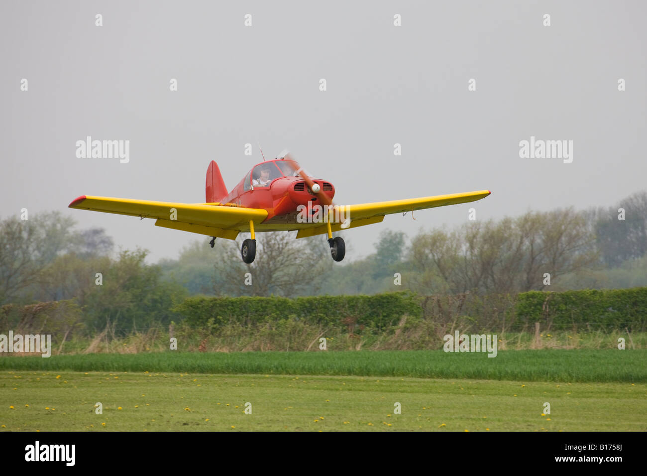 CAB GY201 Minicab G-BGMJ landing @ Breighton Airfield Stock Photo