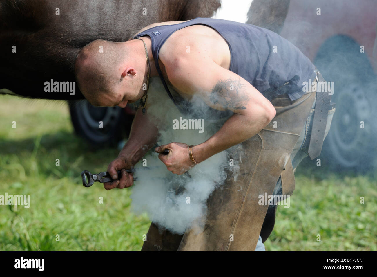 Farrier shoeing a horse. Appleby Horse Fair. Appleby-in-Westmorland, Cumbria, England, United Kingdom, Europe. Stock Photo