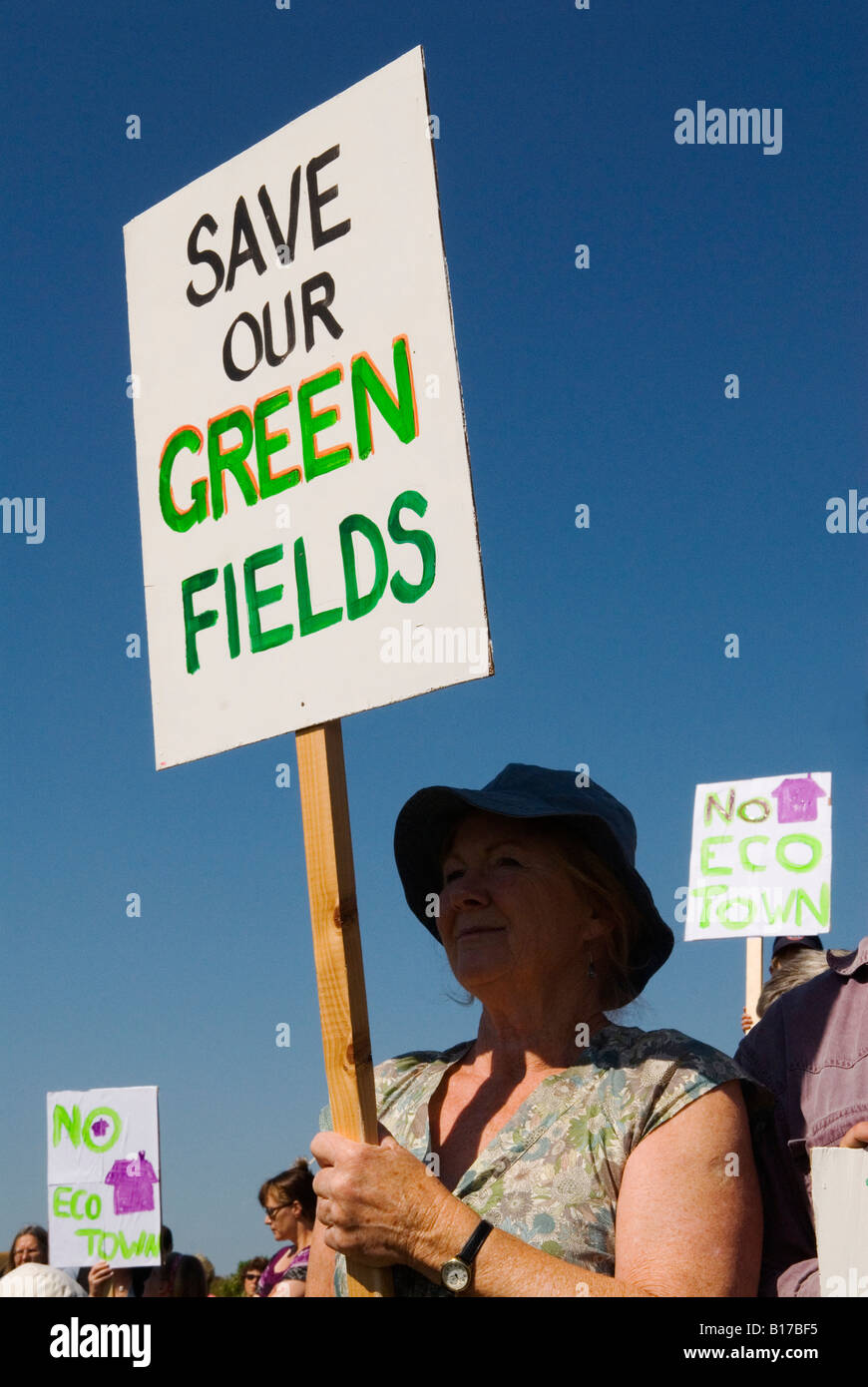 Eco town protest village community meeting against proposed new Ecotown. Stop new development at Ford West Sussex UK 2008 2000s HOMER SYKES Stock Photo