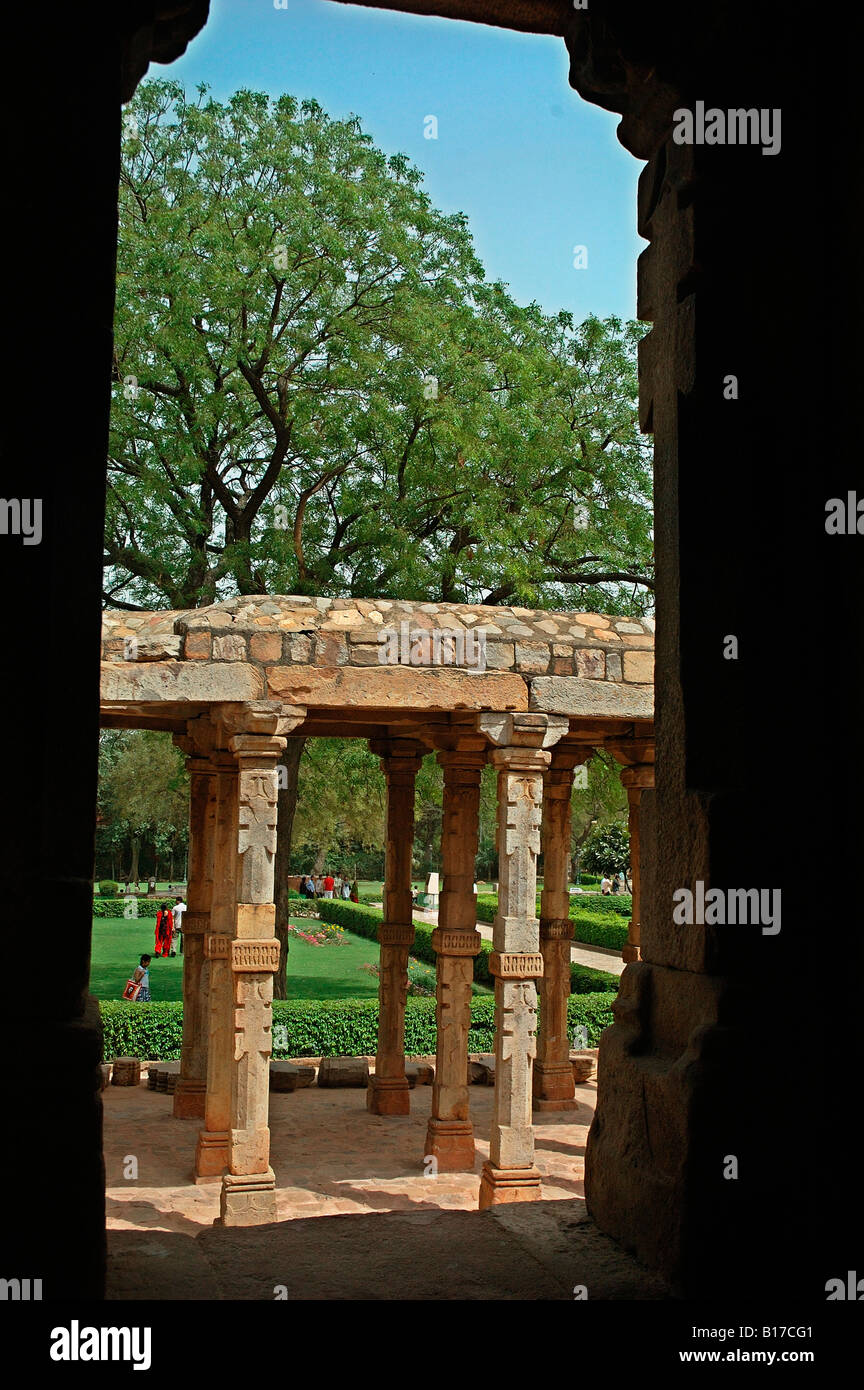 India Sights Qutub Minar Delhi Hi-res Stock Photography And Images - Alamy