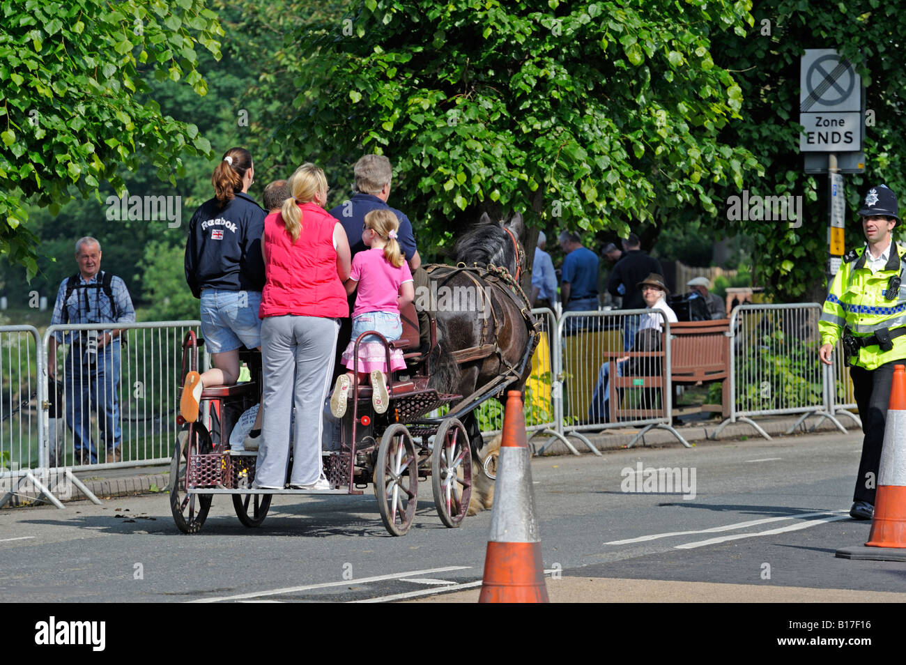 Gypsy travellers with horse and trap. Appleby Horse Fair. Appleby-in-Westmorland, Cumbria, England, United Kingdom. Stock Photo