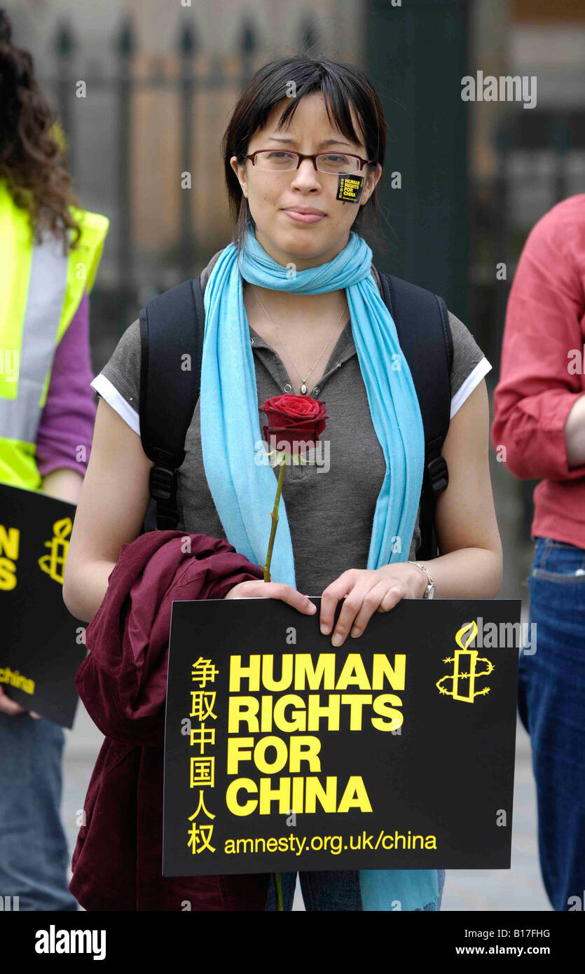 Amnesty human rights Protesters mark anniversary of Tiananmen Square ...