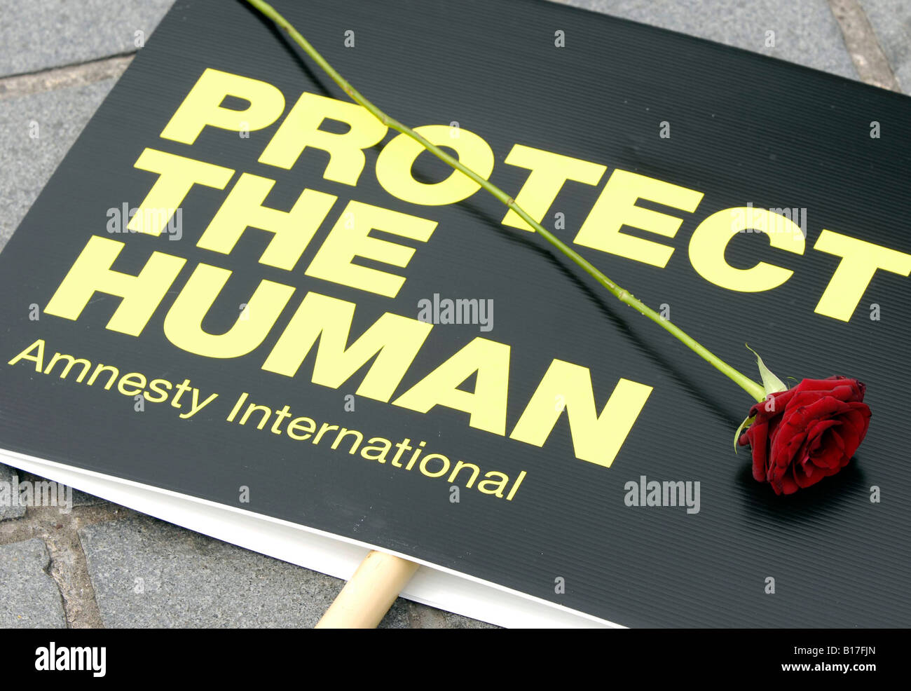 Amnesty human rights Protesters mark anniversary of Tiananmen Square ...