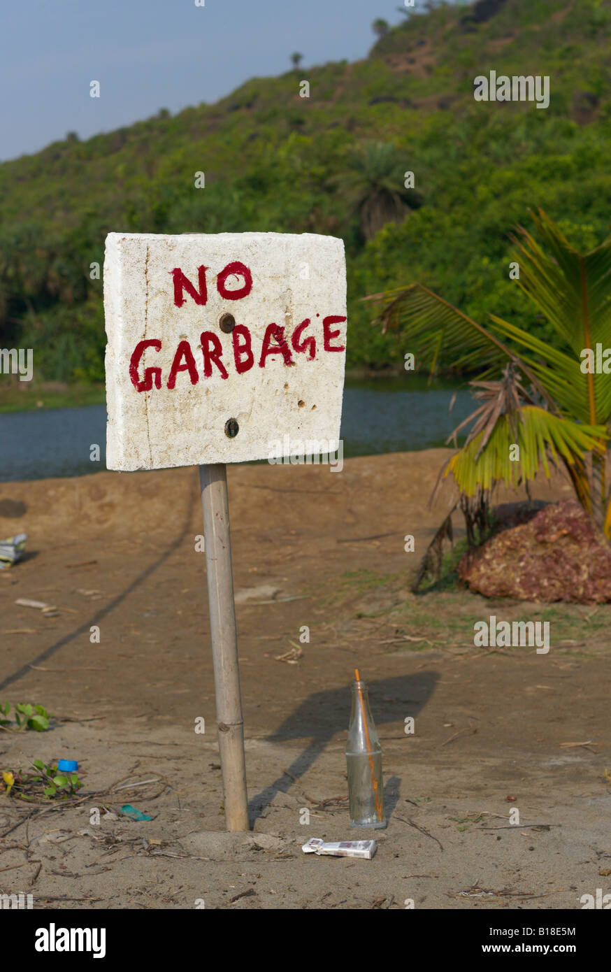 Beach Sign Garbage Stock Photo Alamy   Beach Sign Garbage B18E5M 