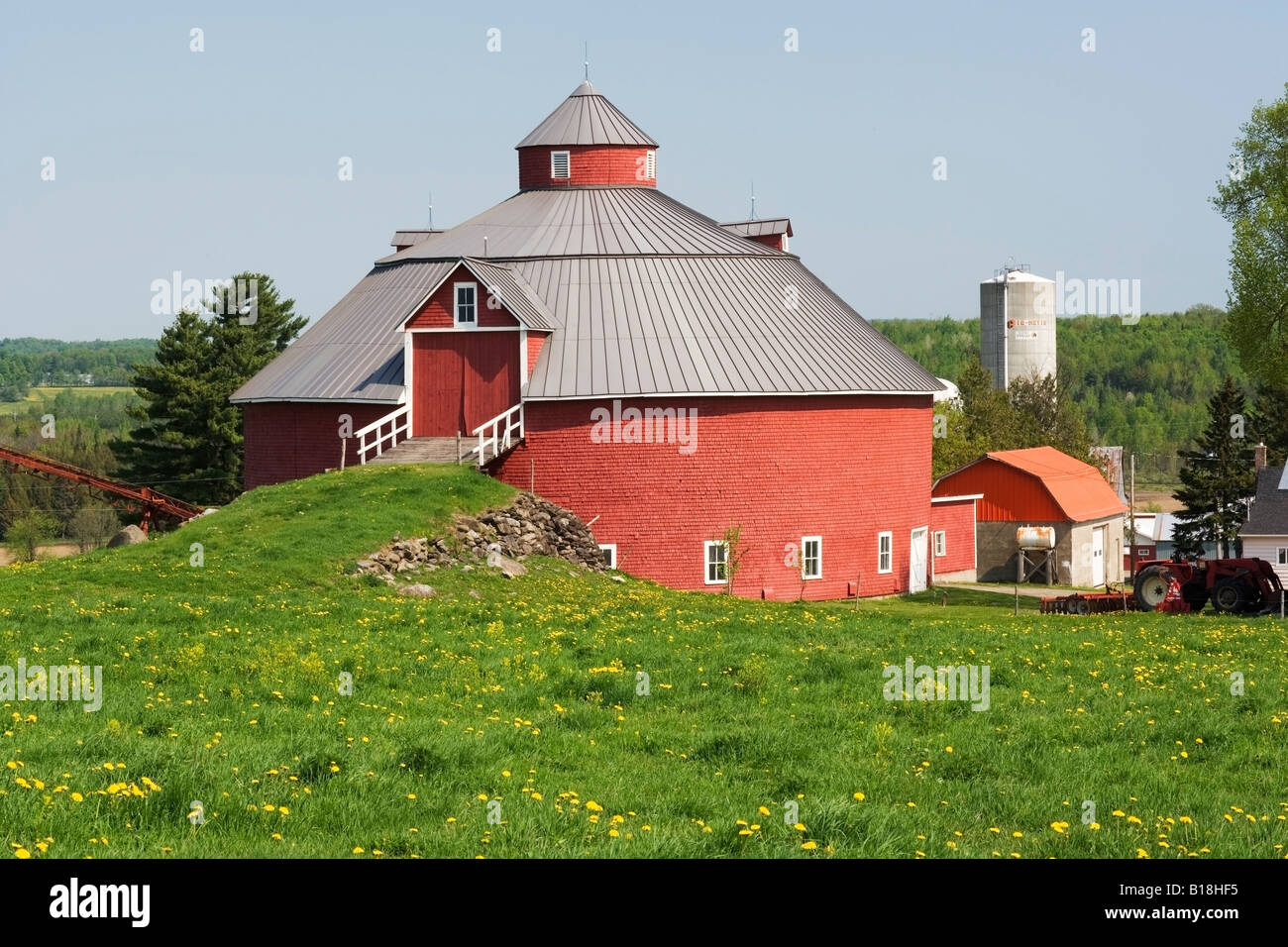Round red barn, West Brome, Eastern Townships, Quebec, Canada Stock