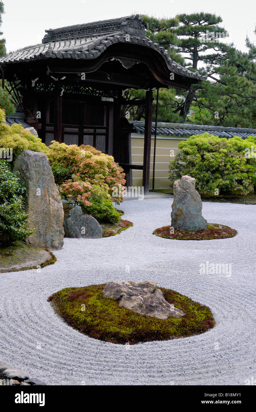 Sekitei stone garden in Ryoanji temple Kyoto Japan Stock Photo Alamy