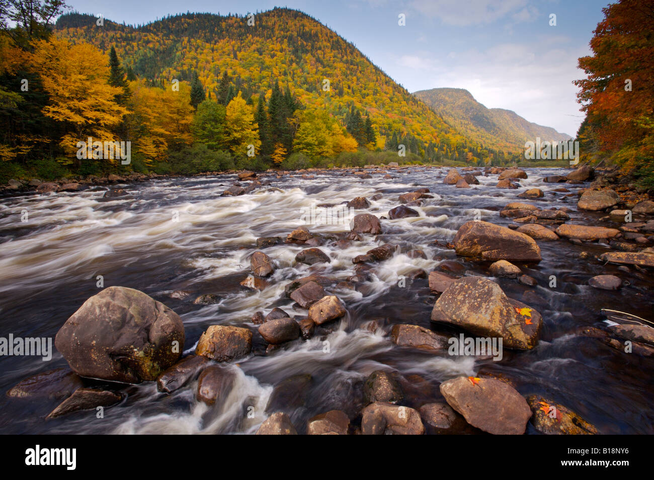 Rapids along riviere jacques cartier hires stock photography and