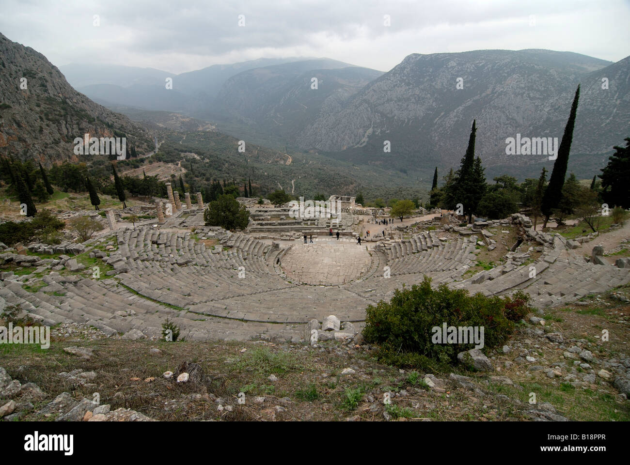 Delphi amphitheatre hi-res stock photography and images - Alamy