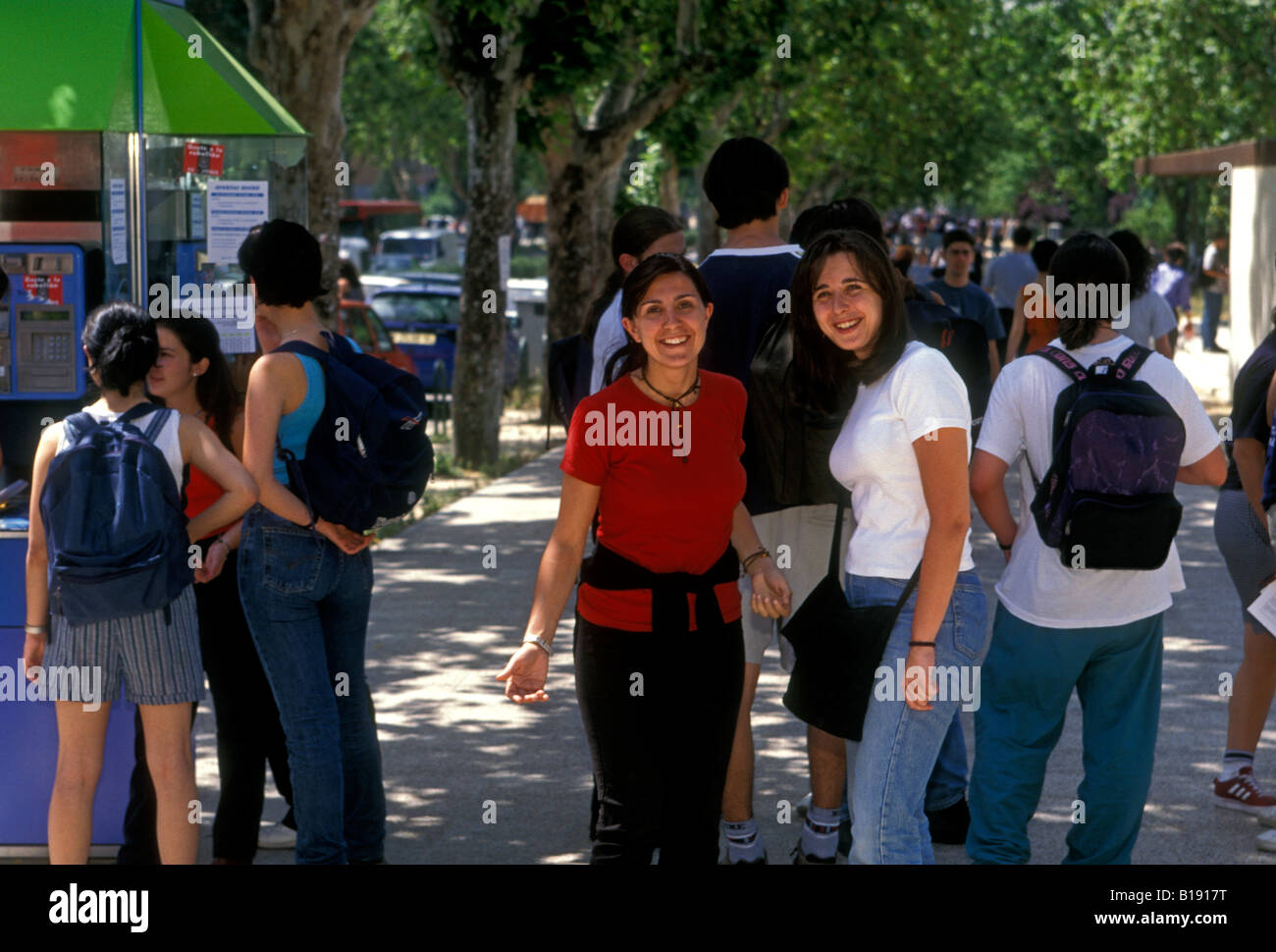 young women, college students, university students, on campus, campus
