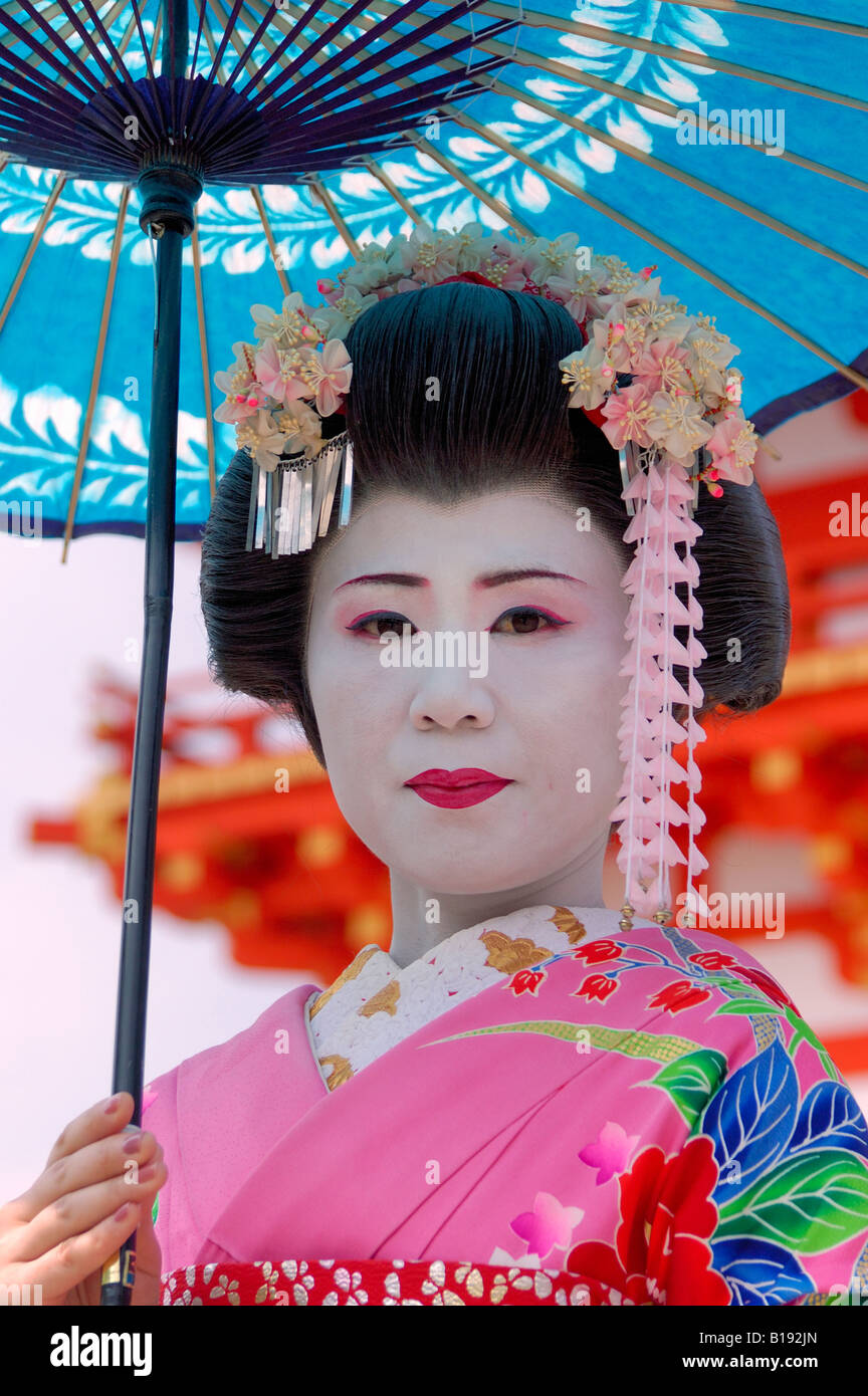 maiko apprentice geisha with umbrella at Kiyomizu Temple Kyoto Japan ...