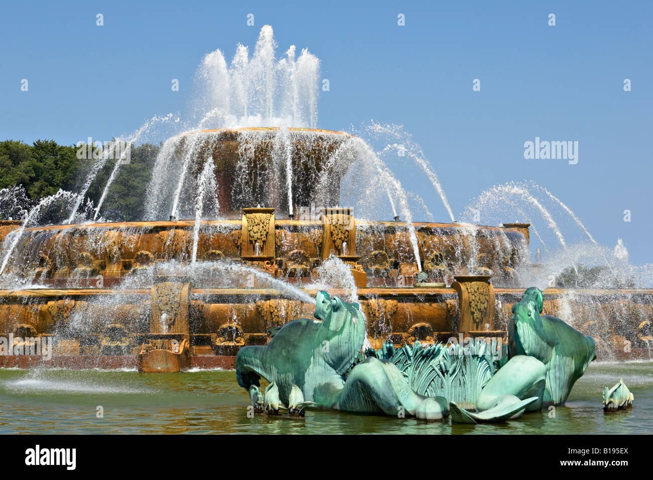 FOUNTAINS Chicago Illinois Clarence Buckingham Memorial Fountain in