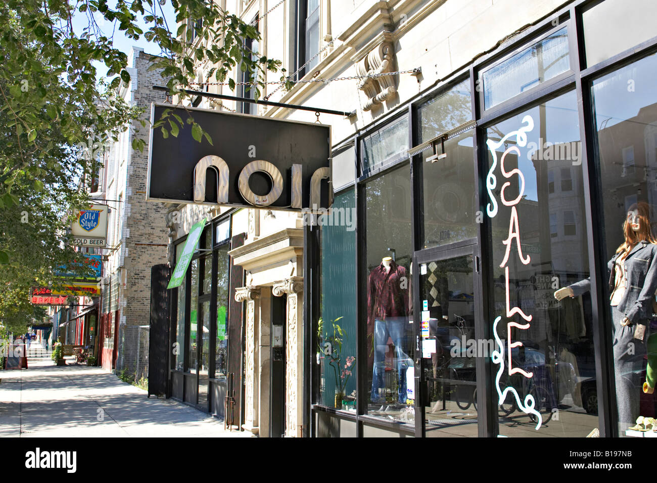 ILLINOIS Chicago Division Street shopping district restaurants and