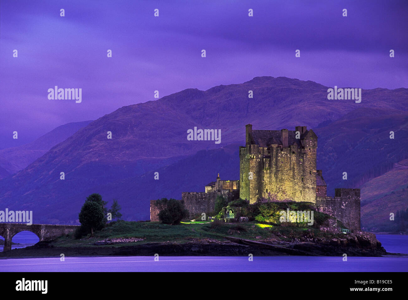 Eilean Donan Castle at Twilight, Loch Duich, Dornie, Highlands, Scotland, United Kingdom Stock Photo