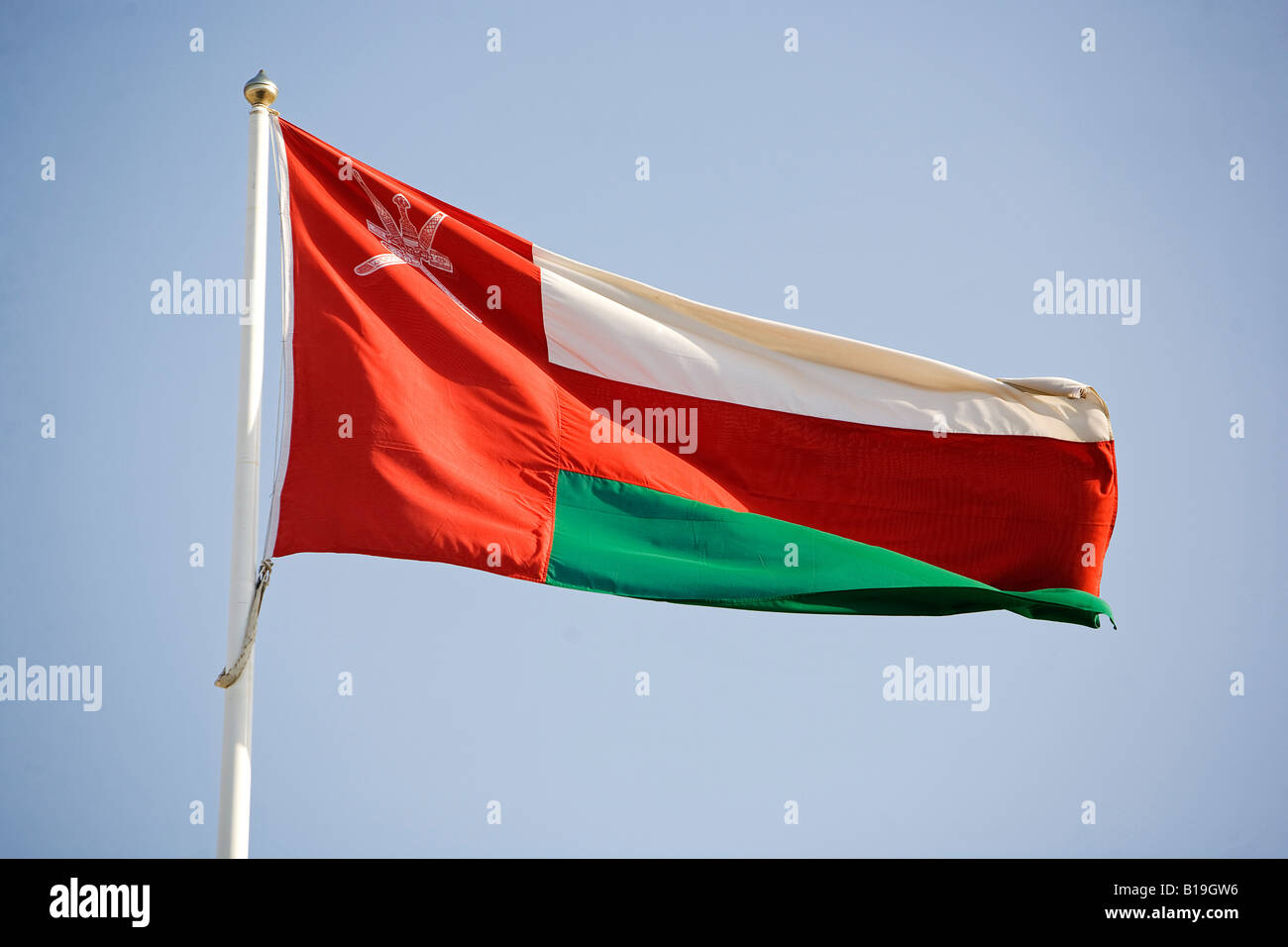 Oman muscat omani dagger khanjar hi-res stock photography and images ...