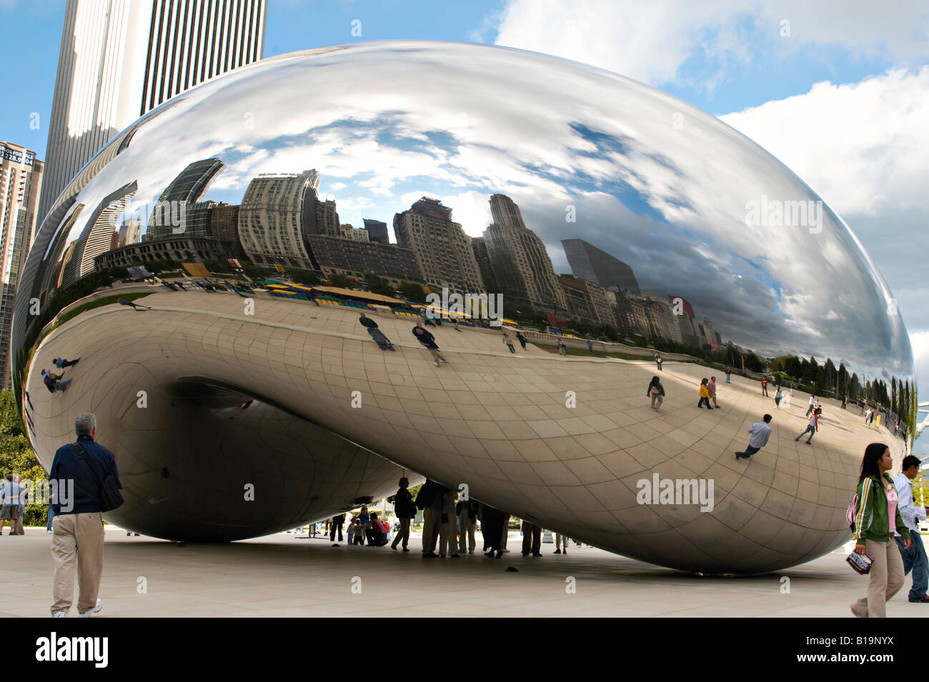 PARKS Chicago Illinois Popular Bean sculpture in Millennium Park city