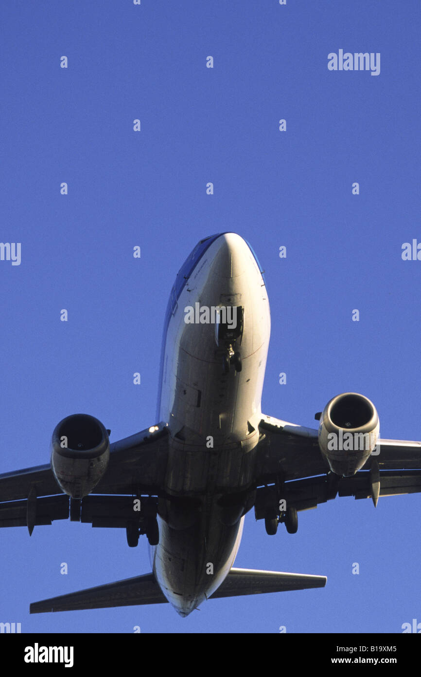 Boeing 737 operated by KLM on approach to Heathrow Airport Stock Photo ...