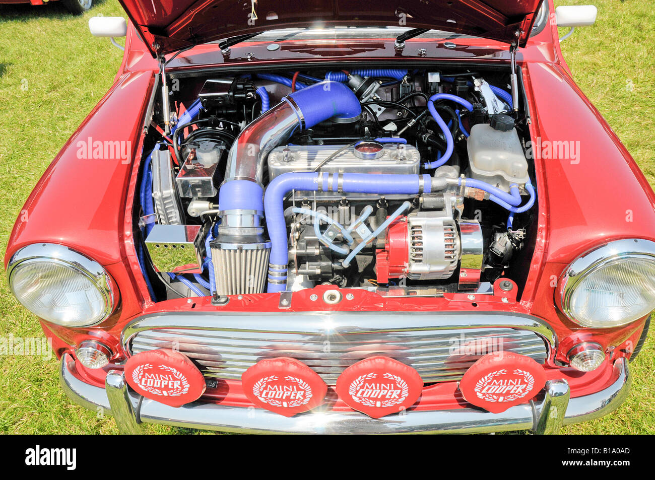 Mini cooper engine Stock Photo Alamy