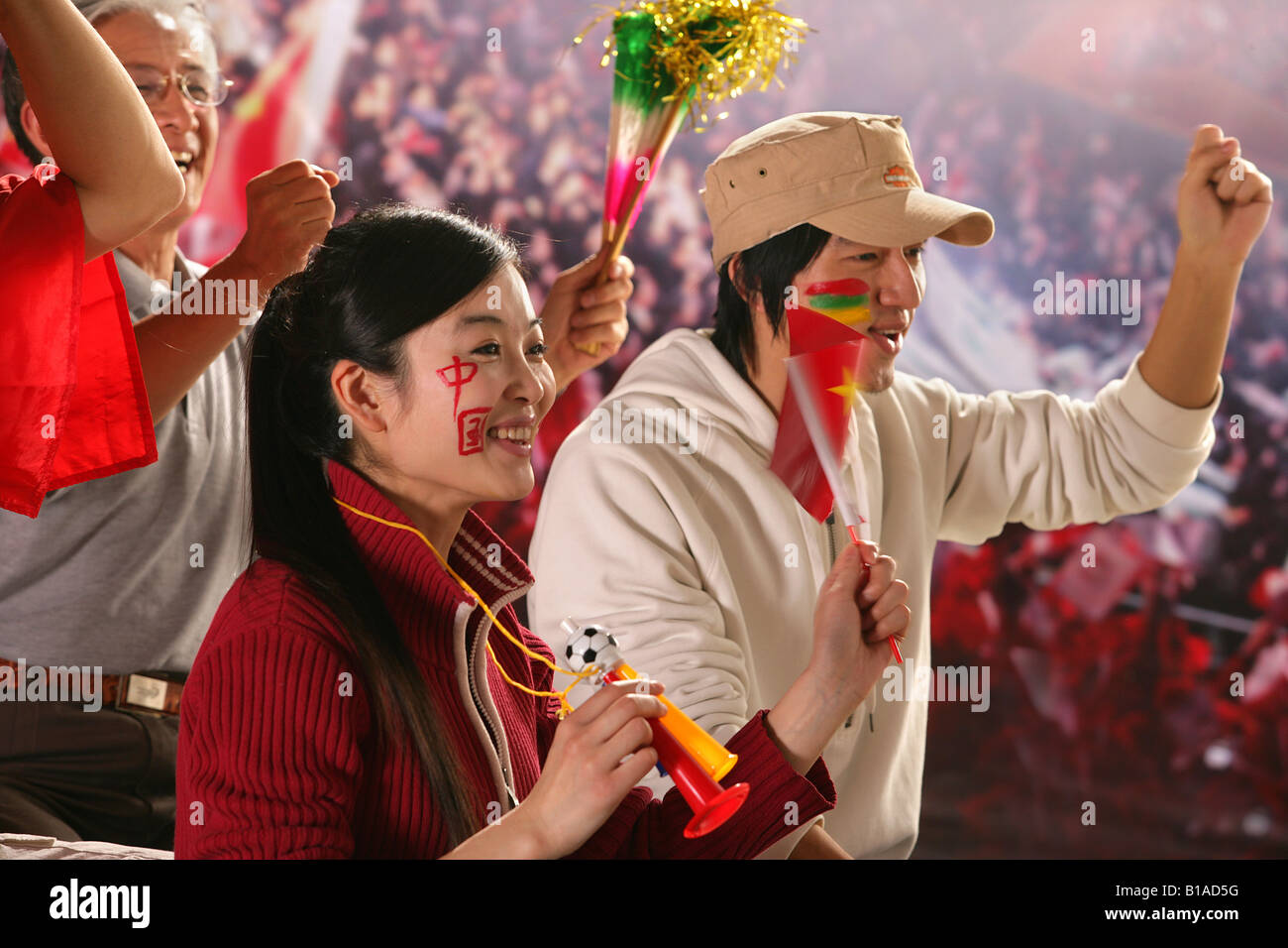 crowd cheering in stadium Stock Photo - Alamy