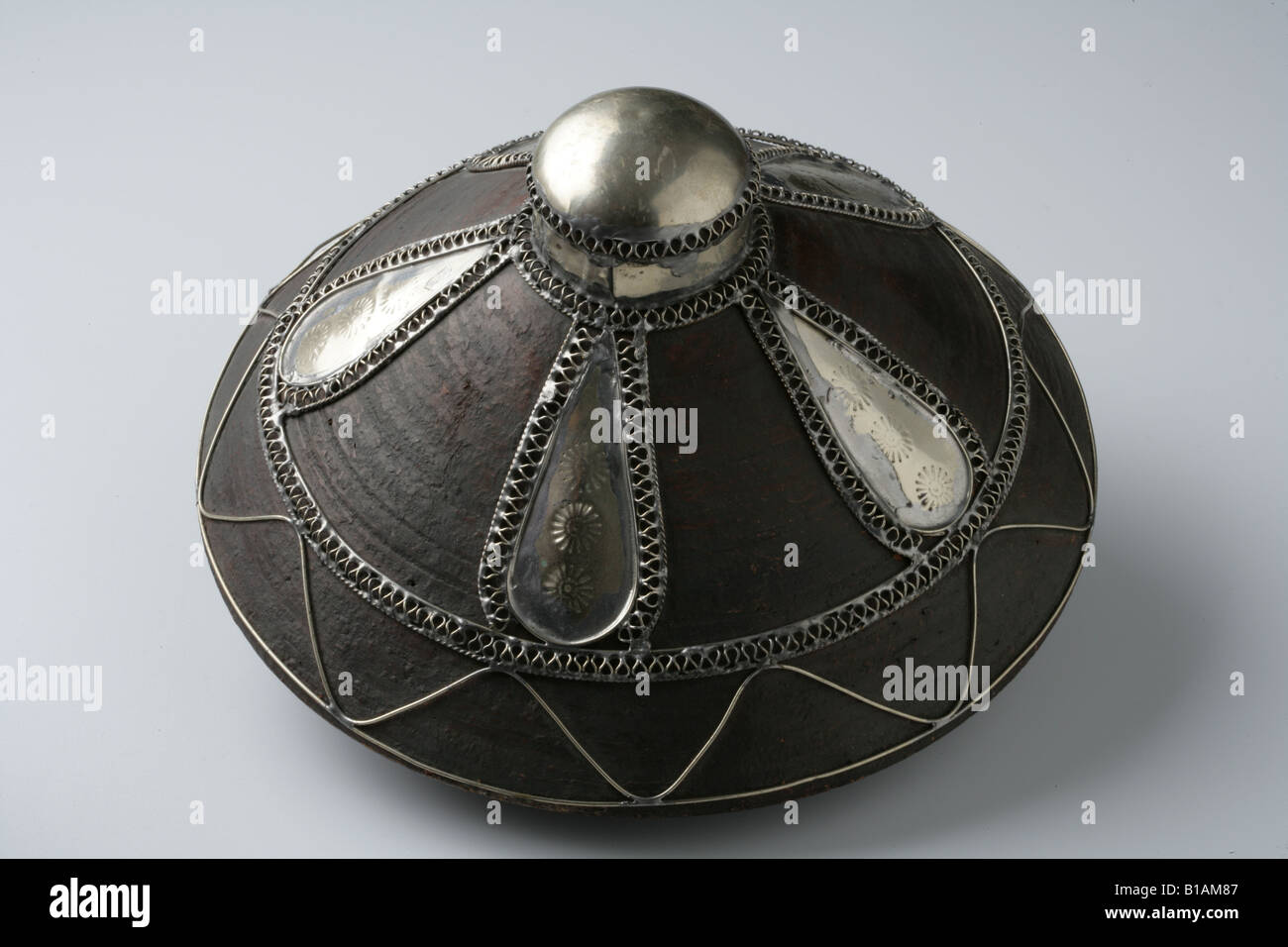 Cous cous casserole lid Stock Photo Alamy