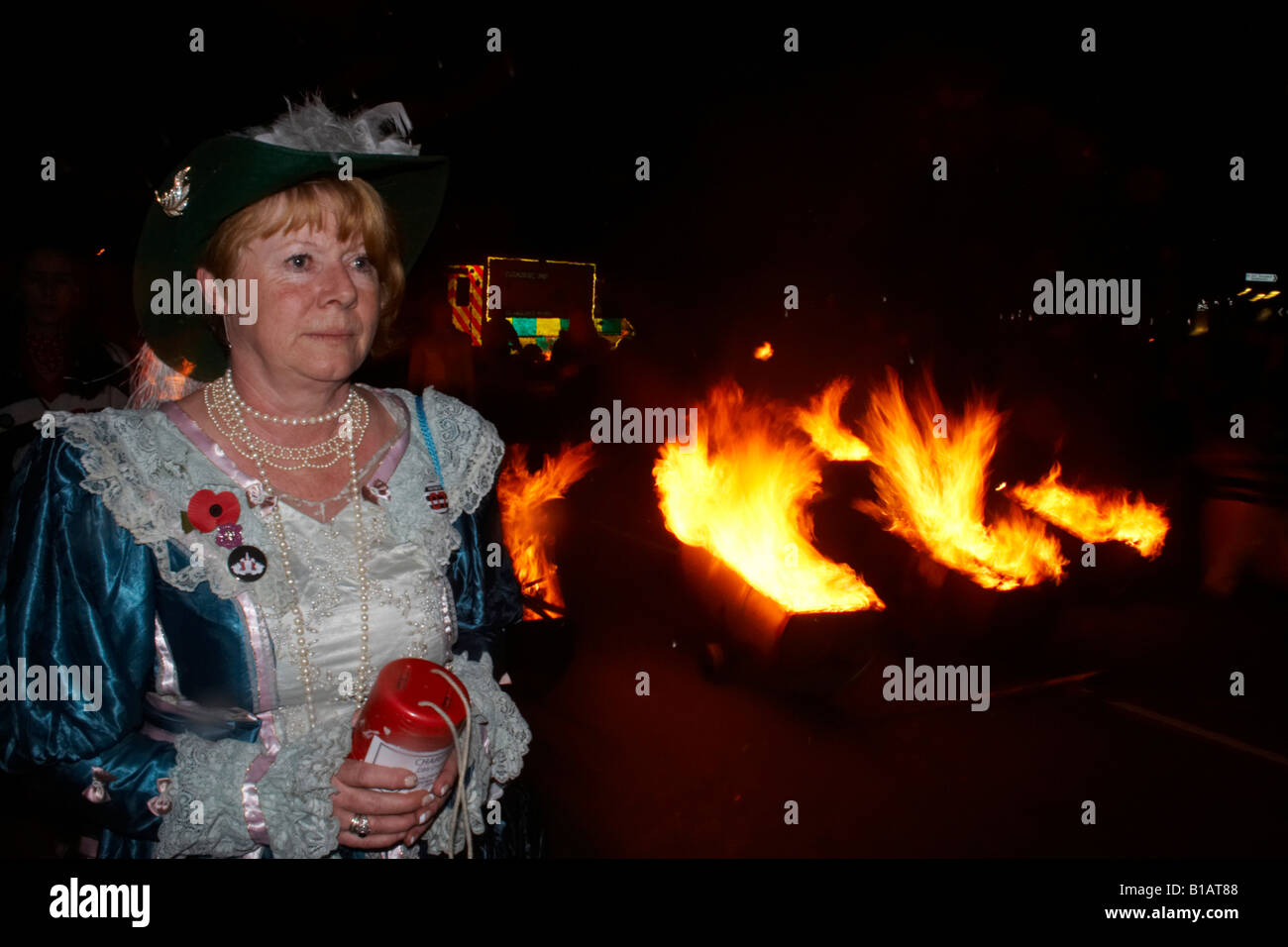 Guy Fawkes night ( bonfire night ) , Lewes , Sussex , Uk Stock Photo ...