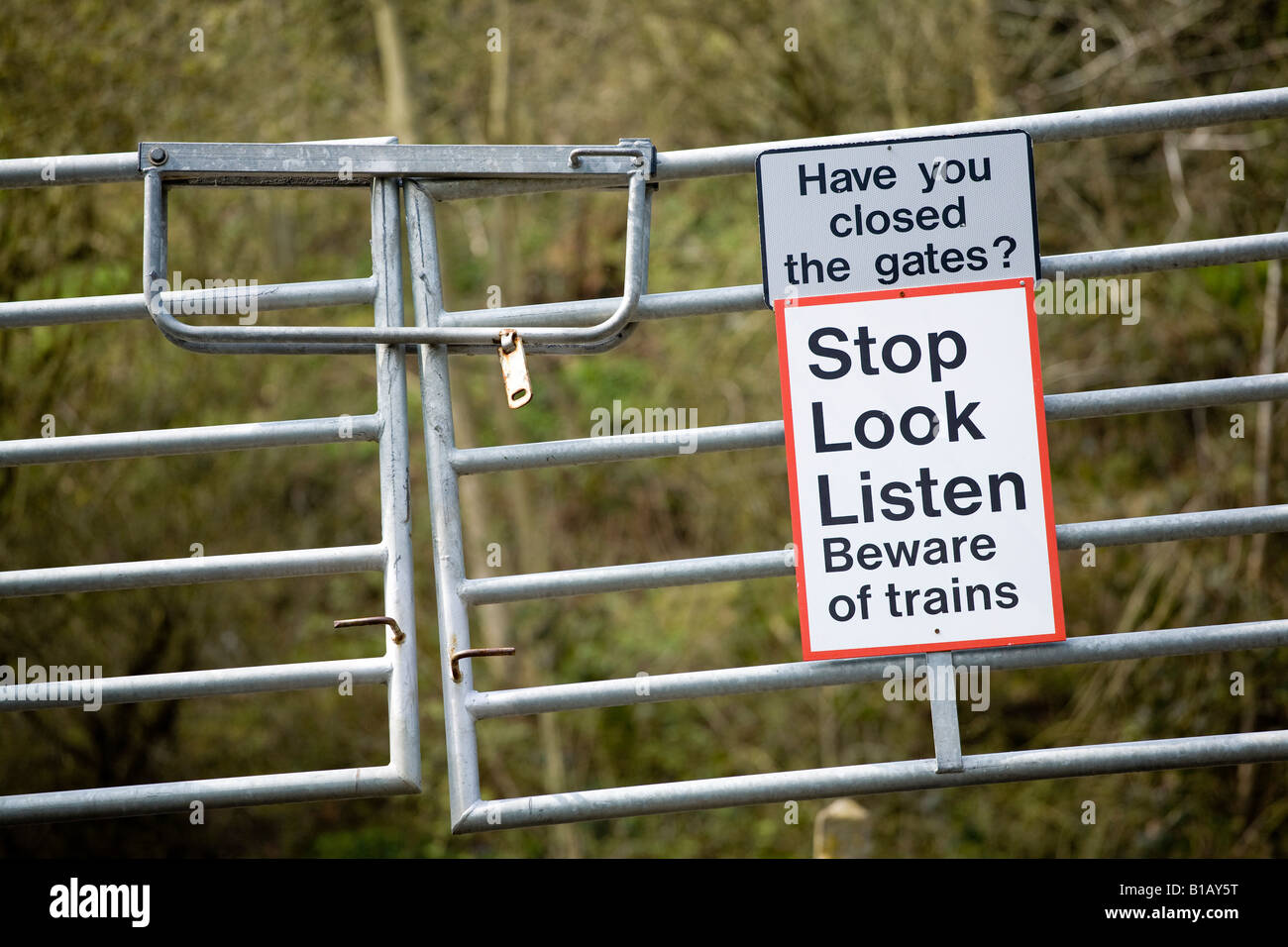 Level Crossing Gate High Resolution Stock Photography And Images Alamy