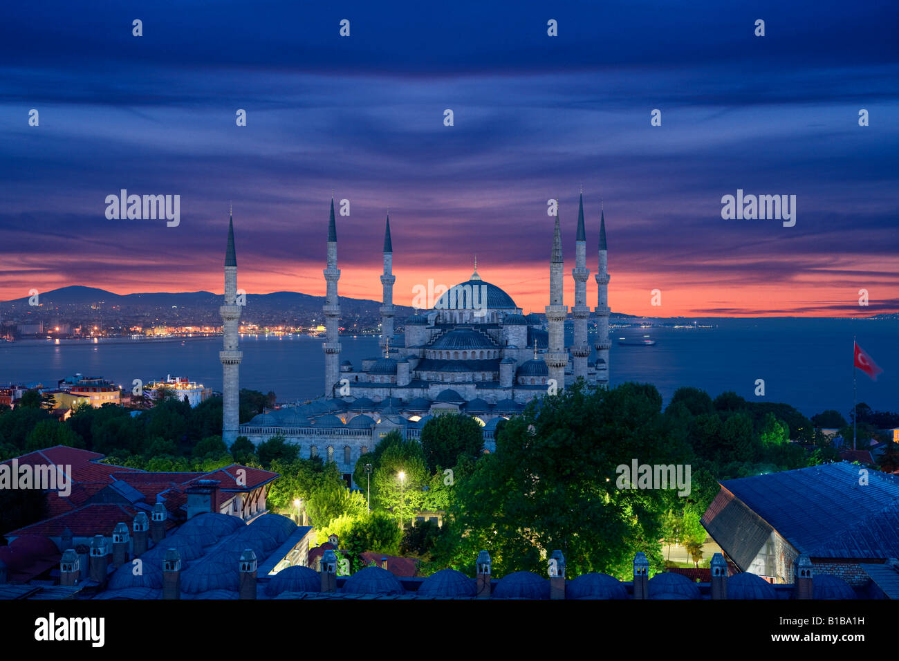 Blue mosque hires stock photography and images Alamy