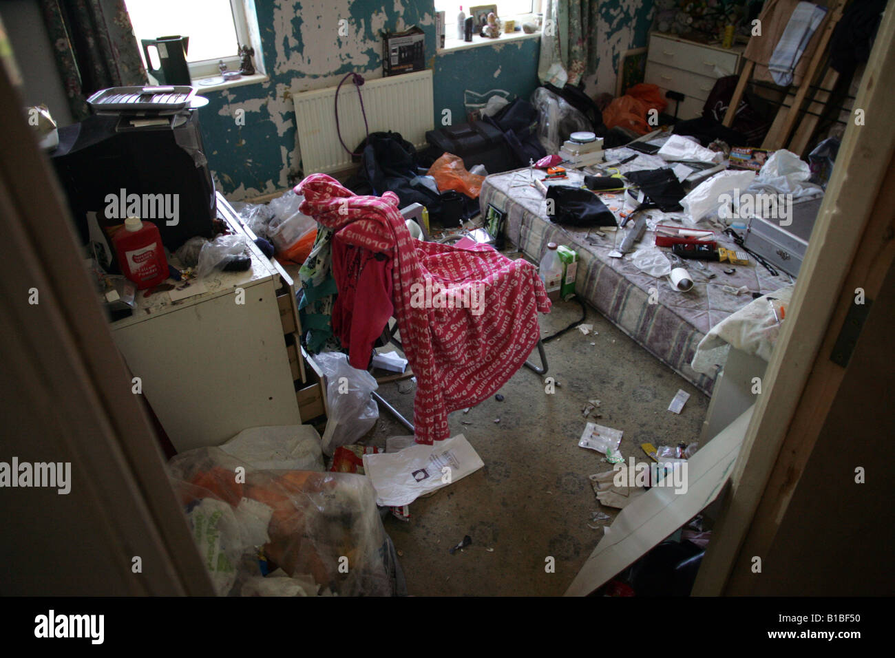 A room used for injecting in the home of a heroin addict Stock Photo ...