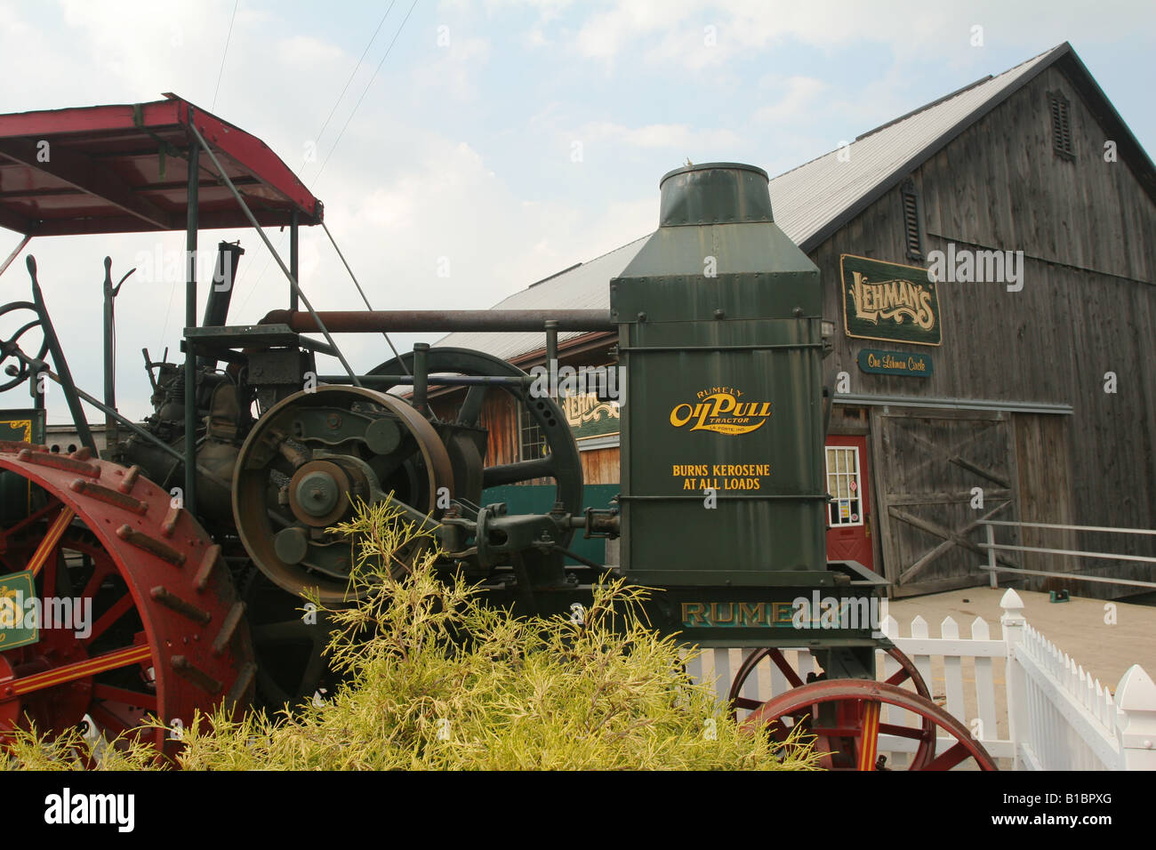 Lehman s Hardware Store Kidron Ohio Stock Photo Alamy