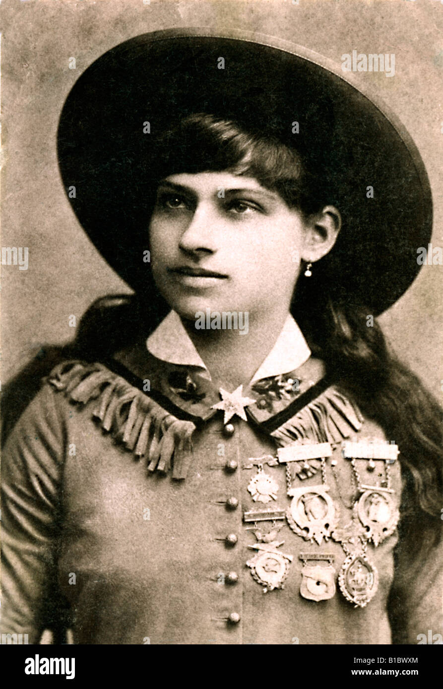Annie Oakley 1890 photo of the legendary American sharpshooter and performer with Buffalo Bills Wild West Show Stock Photo