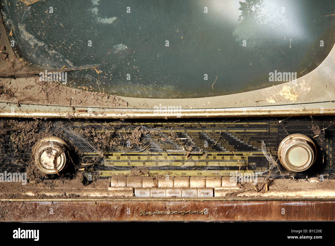 broadcast, television, TV set, typ Grätz Reichsgraf, detail: front side panel, dirty, Germany, 1957, Stock Photo