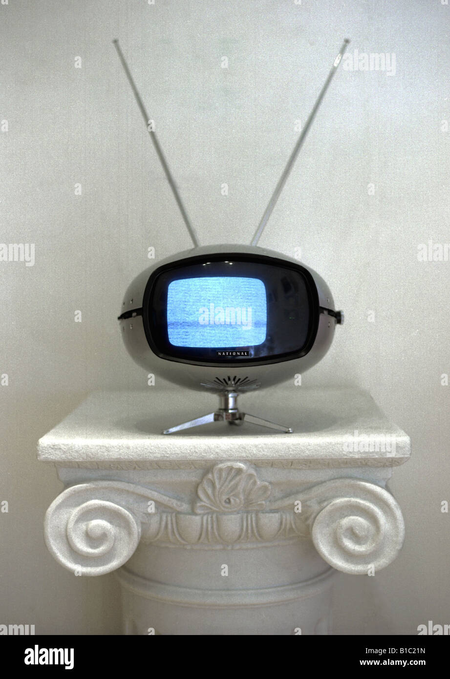 broadcast, television, TV set, typ TR005, Japan, 1972, TV, historic