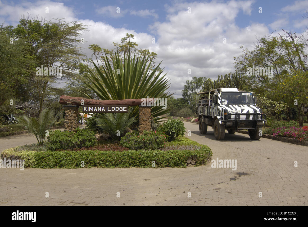 Kimana Lodge Safari Vehicle