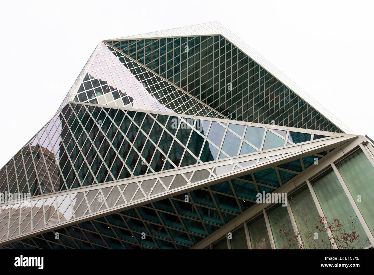 Angles and Cantilevered Glass Seattle Central Public Library Stock Photo Alamy