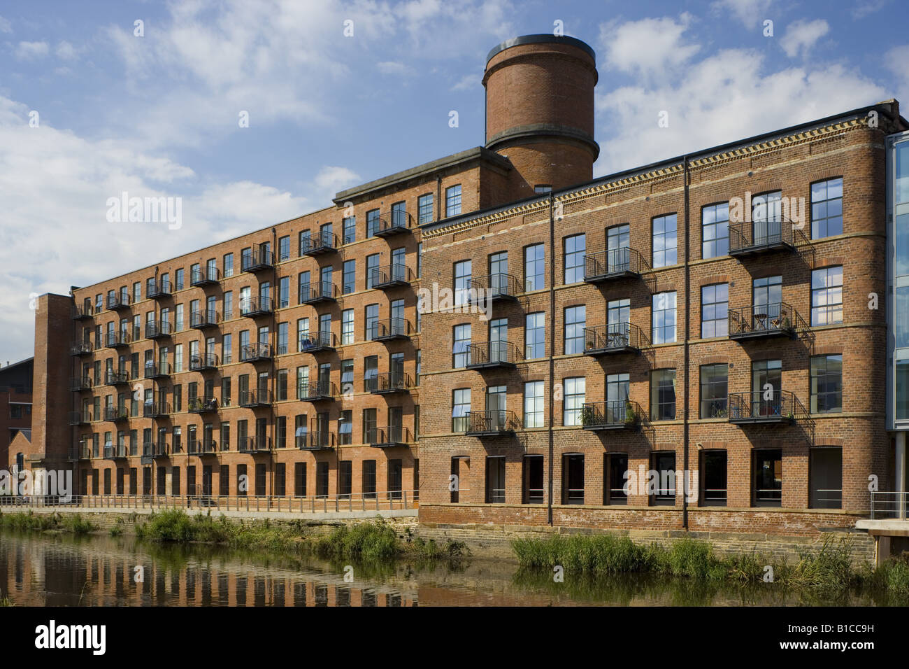 Roberts Wharf, Leeds. Refurbished listed building Stock Photo Alamy