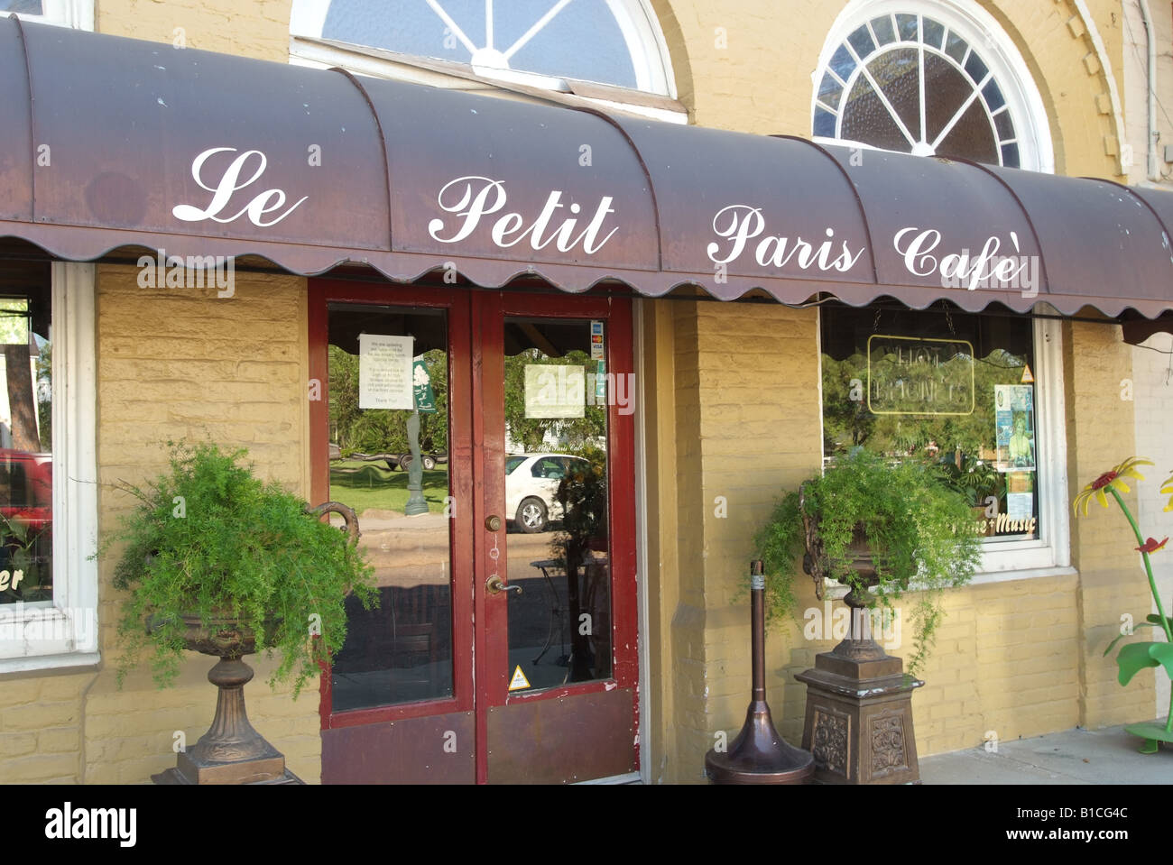 USA Louisiana LA Cajun Country St Martinville Le Petit Paris Cafe Stock