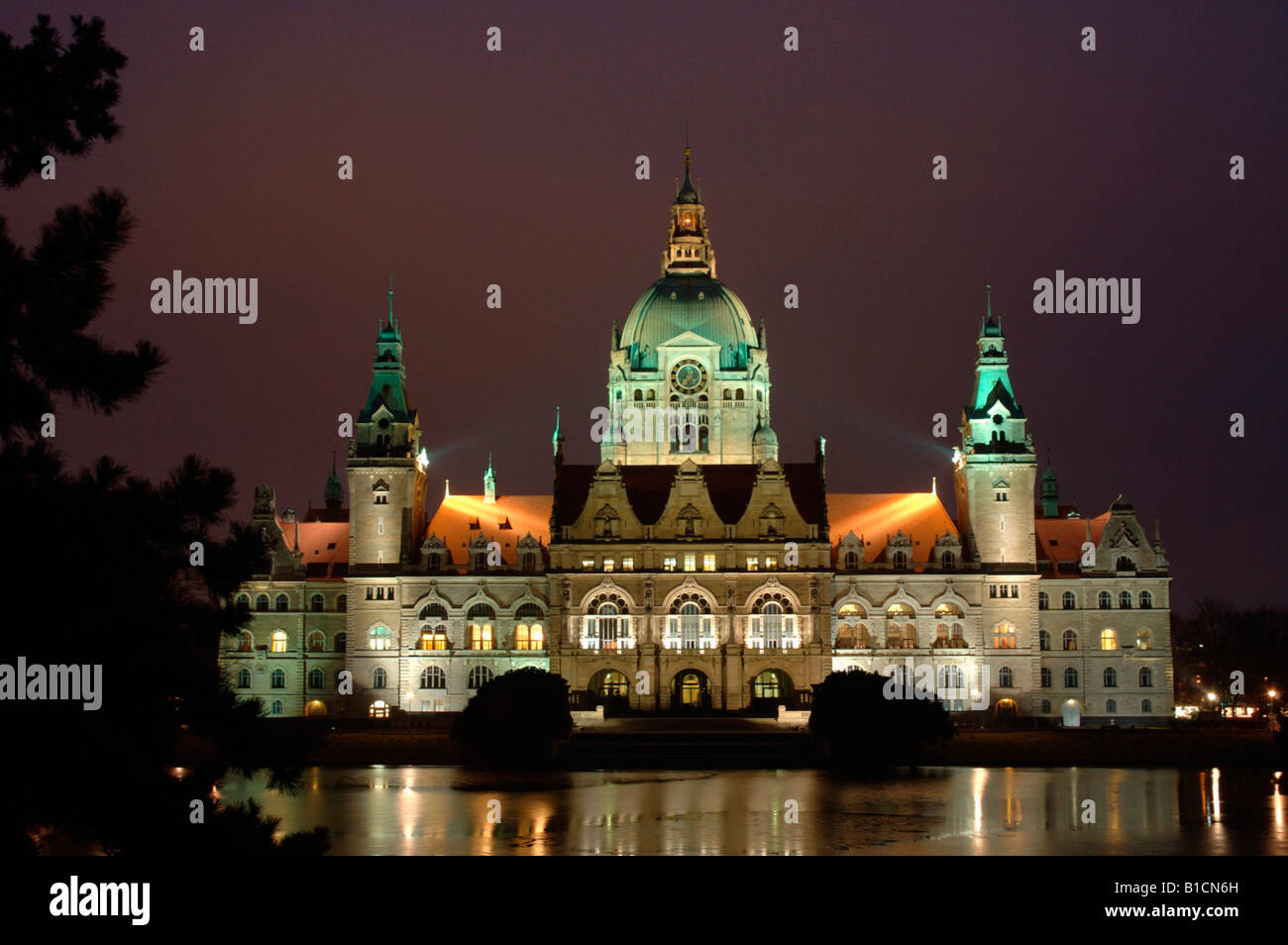 illumination at city hall, in the front the Maschteich, Masch pond, Germany, Lower Saxony, Hanover Stock Photo