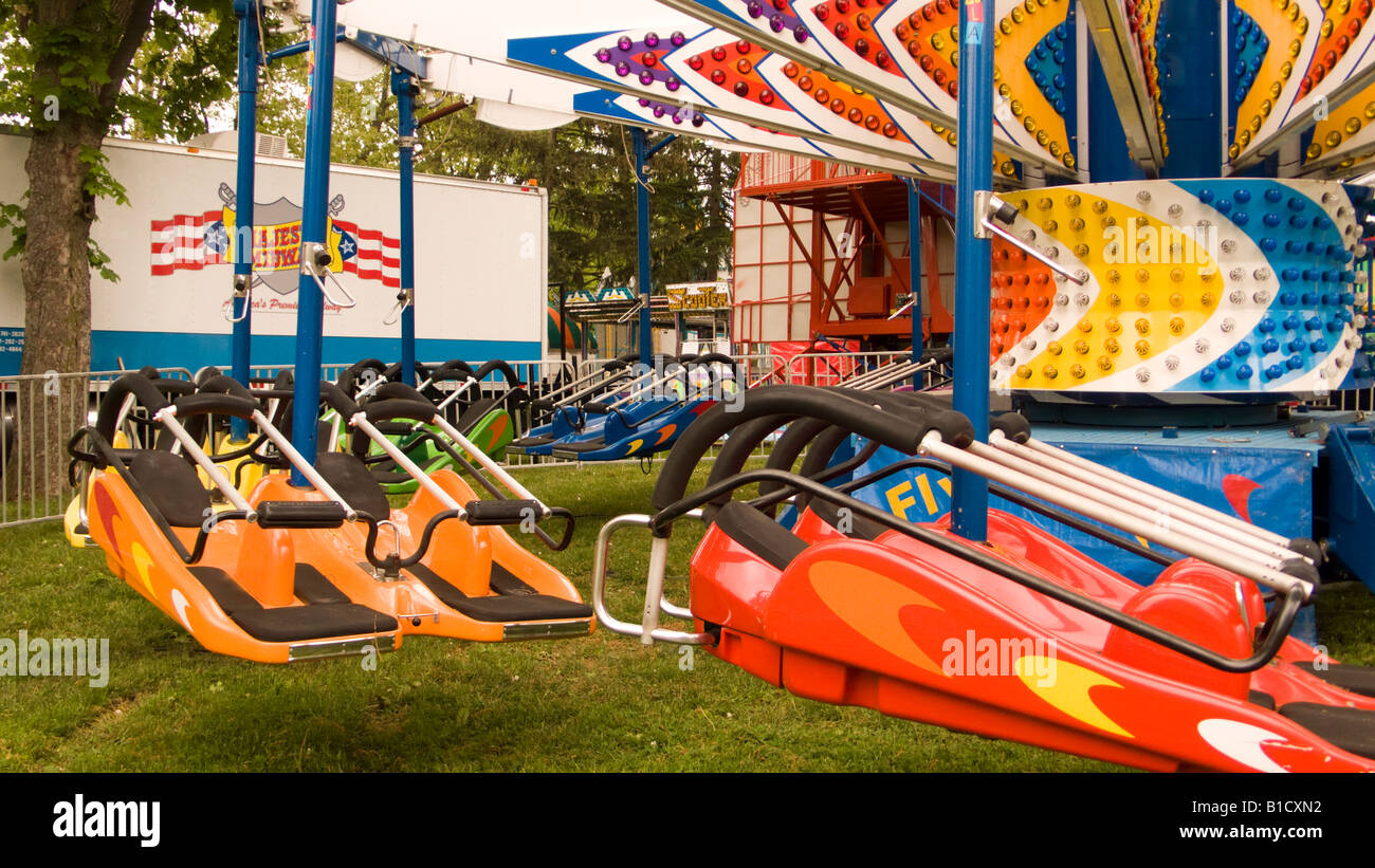 Fair Rides Cart Fair ride in color at rest Stock Photo - Alamy