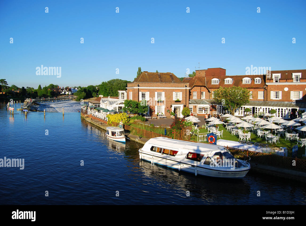 The Compleat Angler Restaurant and River Thames, Marlow, Buckinghamshire, England, United Kingdom Stock Photo