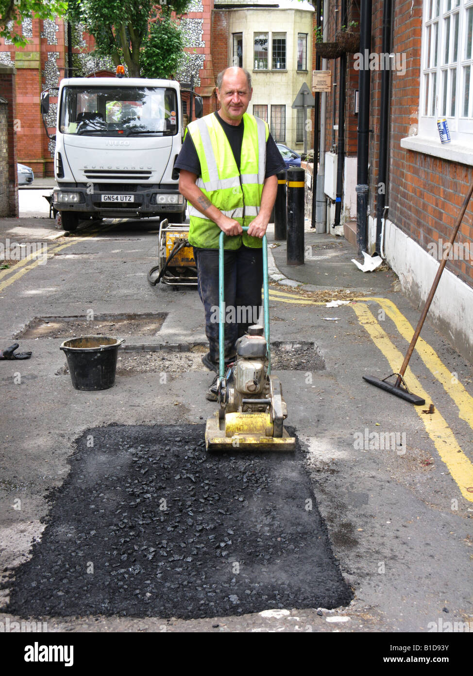 Road tarring hires stock photography and images Alamy