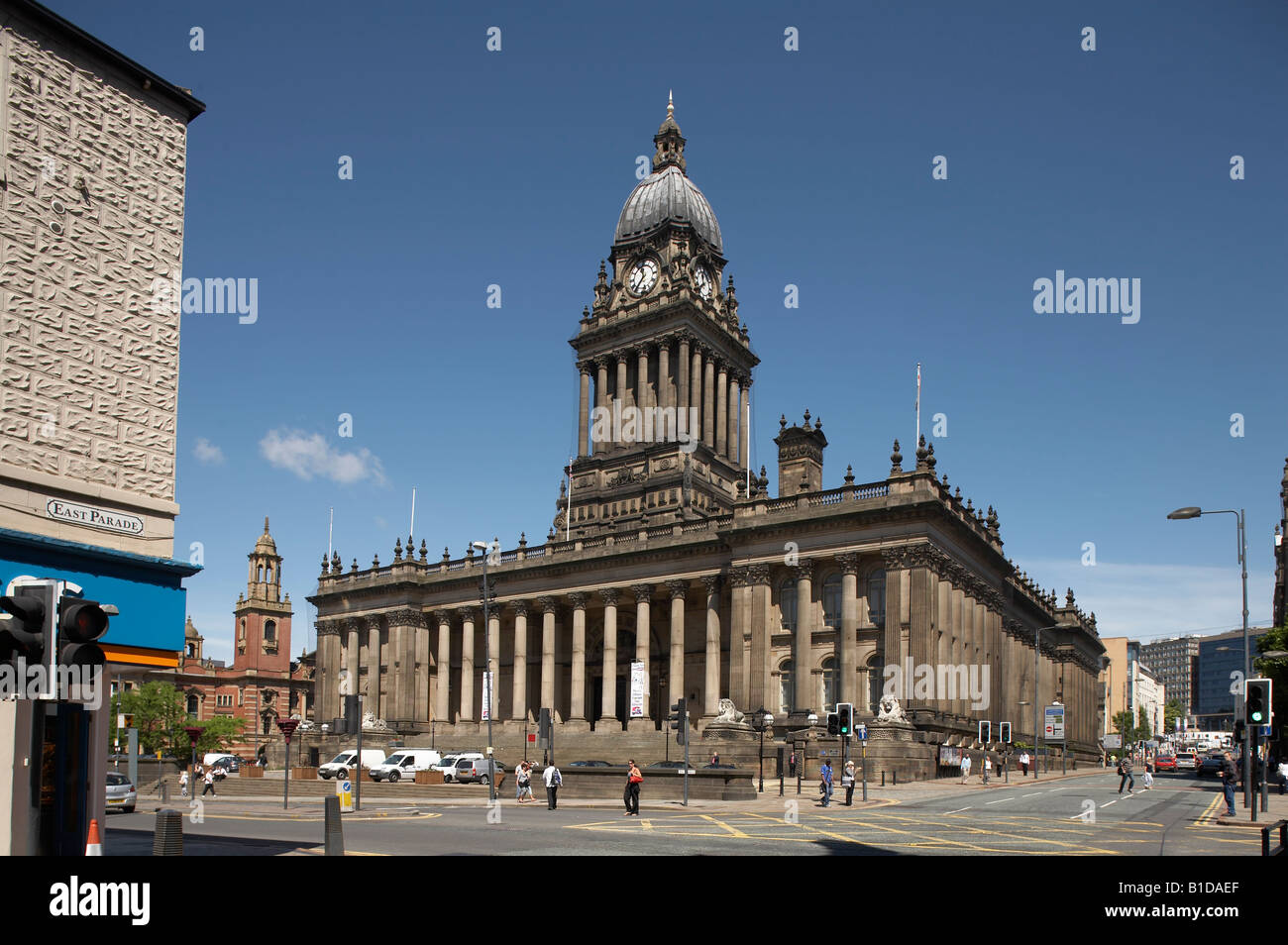 Leeds town hall hi-res stock photography and images - Alamy