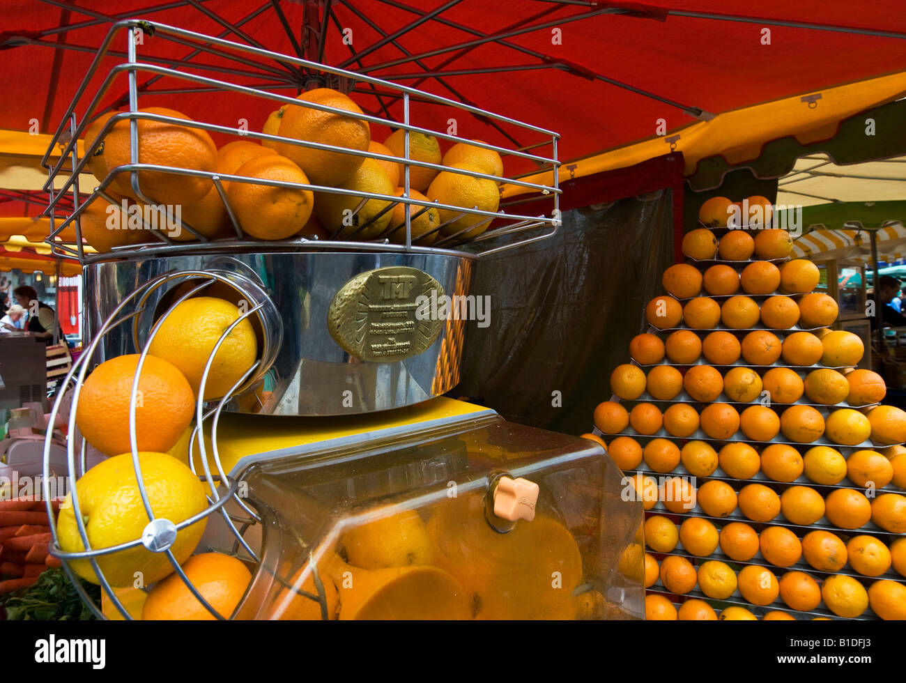 Booth for fruit juice hires stock photography and images Alamy