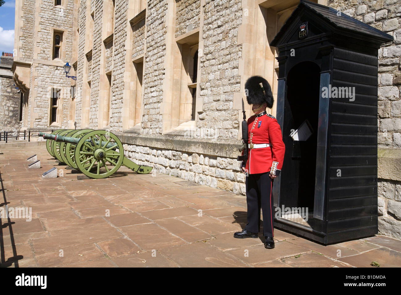 Royal Guard on duty outside the "Jewel House" at the "Tower of London" City of London England Britain UK Stock Photo