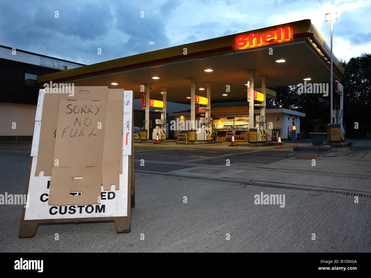Shell Forecourt with no fuel because of the recent strikes. Stock Photo